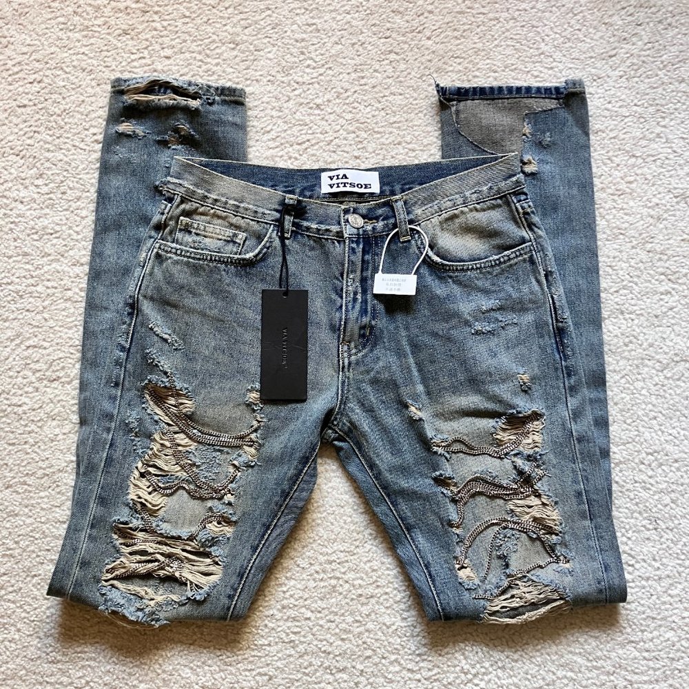 NWT Via Vitsoe designer look distressed chain skinny jeans